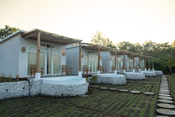 Cinze Villas And Hot Spring,,4 star