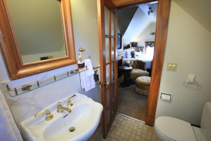 the charles pacific grove artfully designed inclusive inn