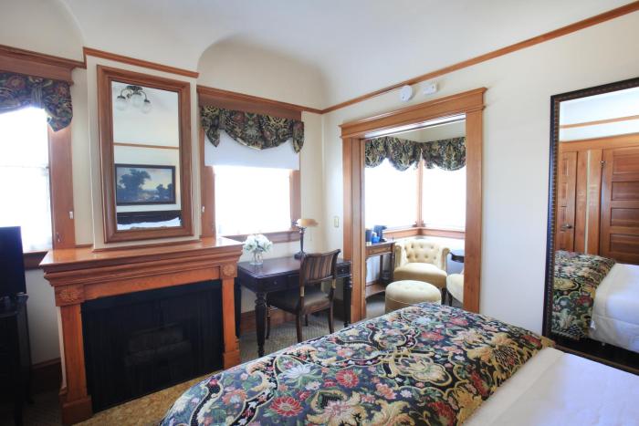 the charles pacific grove artfully designed inclusive inn