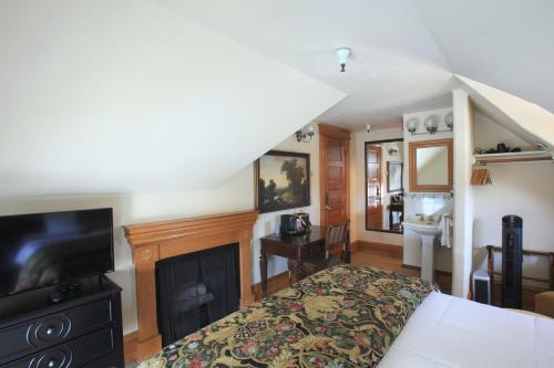 the charles pacific grove artfully designed inclusive inn
