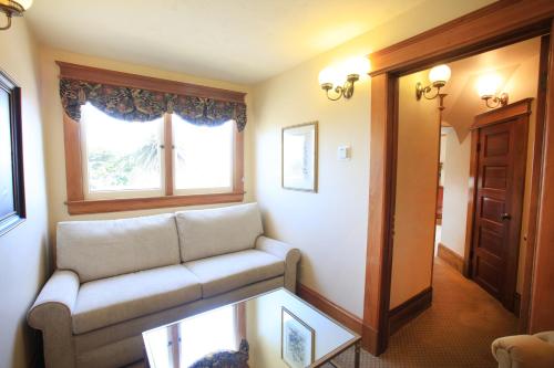 the charles pacific grove artfully designed inclusive inn