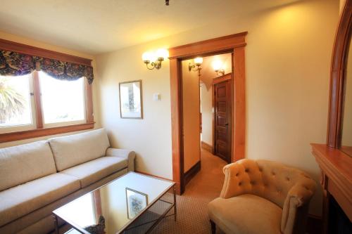 the charles pacific grove artfully designed inclusive inn