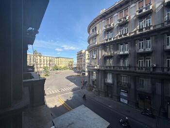la piazza suite