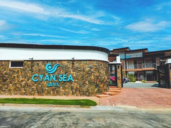 Cyan Sea Suites,,4 star
