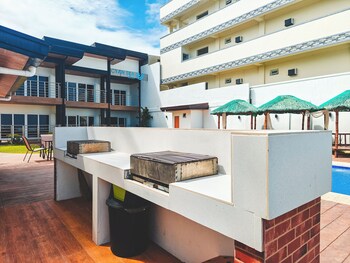 Cyan Sea Suites,,4 star