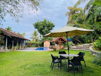 the nature palace villa