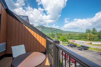 Alpenglow Lodge,,4 star