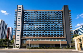 livon flats garvey hotel