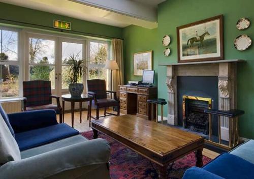 dunraven arms hotel