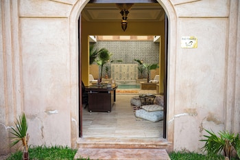 Riad Tonaroz,,3 star
