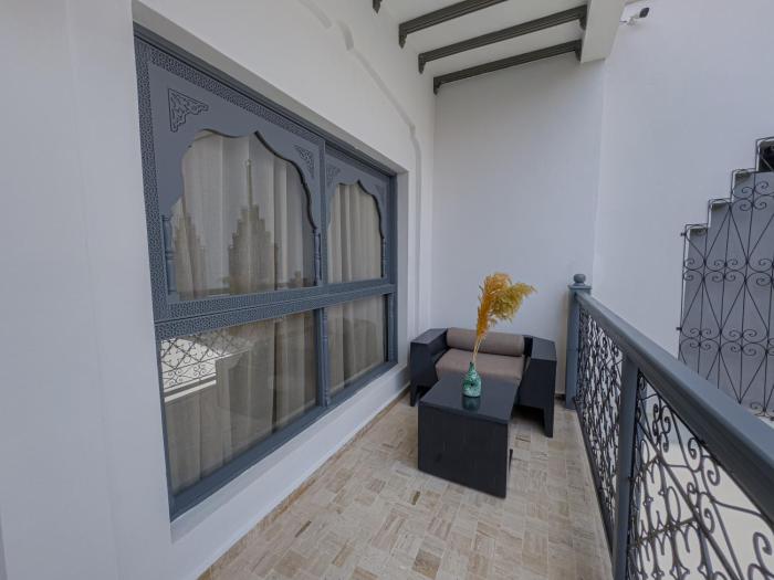 riad tonaroz