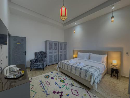 riad tonaroz