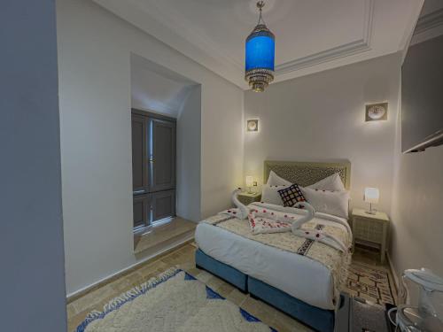 riad tonaroz