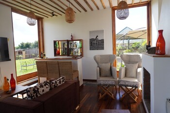 moyoni africa lodge and tours