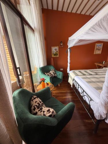 moyoni africa lodge and tours