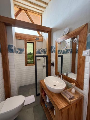 moyoni africa lodge and tours