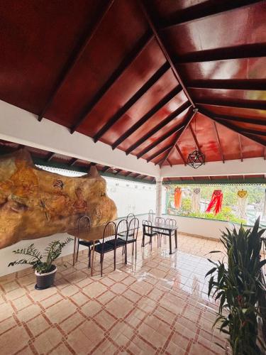 the villa angeline