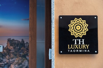 th luxury apartment taormina