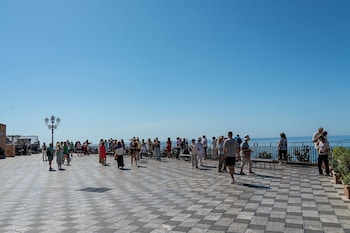 th luxury apartment taormina