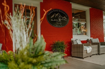 Cramer Family Mountain Inn,,3 star