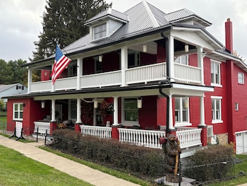 Cramer Family Mountain Inn,,3 star