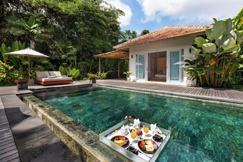 villa reina by soobali