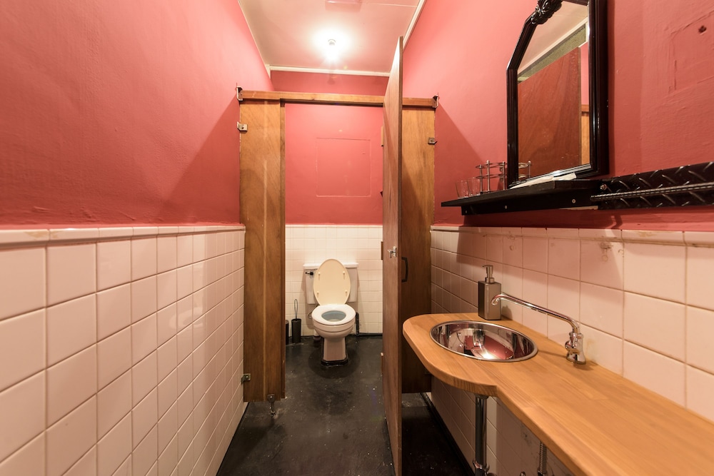 trip shot hotels koza