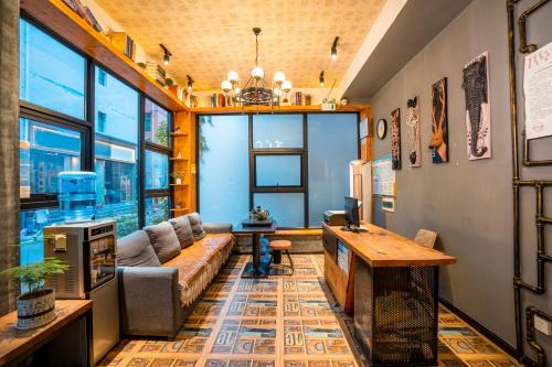 tianmen mountain loft art inn