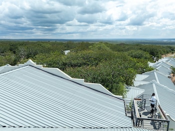 kasambabezi lodge