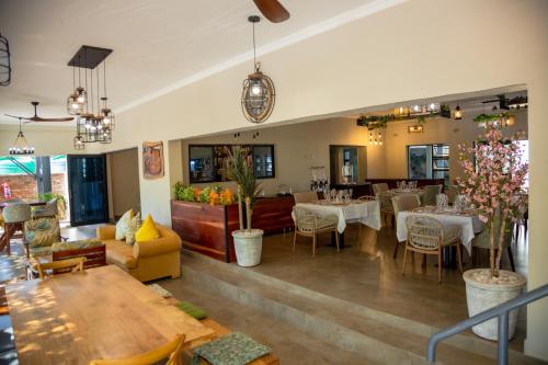 kasambabezi lodge
