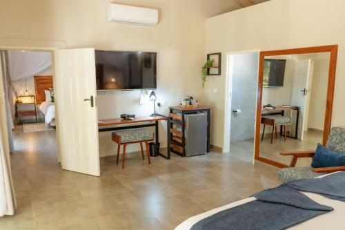 kasambabezi lodge