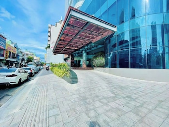 ocean vista marina suites nha trang