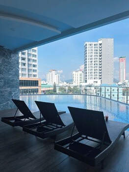 ocean vista marina suites nha trang