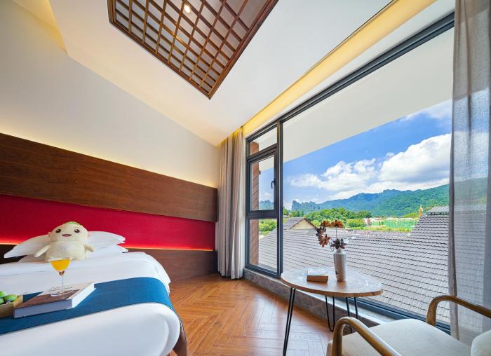 riverside peak lodge zhangjiajie wulingyuan national park