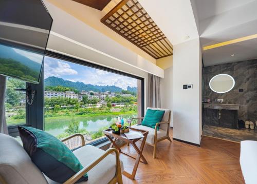 Riverside Peak Lodge Zhangjiajie Wulingyuan National Park,,4 star