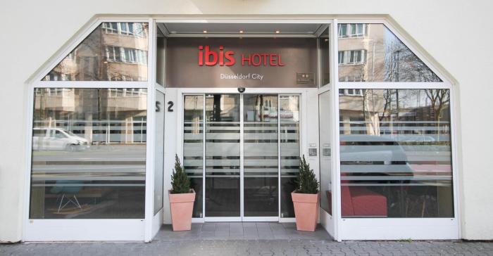 ibis dusseldorf city