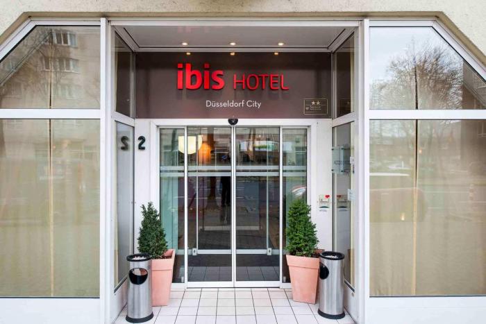 ibis dusseldorf city