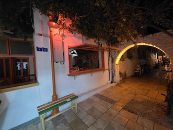 the cranberries hostel bodrum