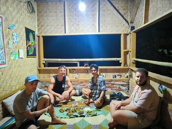 Farmstay Manangel,,3 star