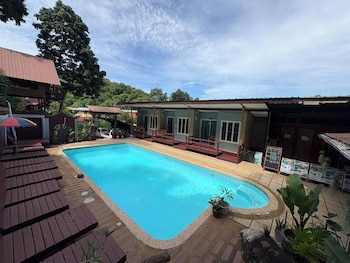 phi phi ingphu viewpoint hotel