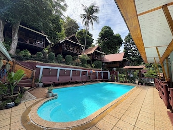 phi phi ingphu viewpoint hotel