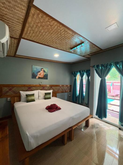 phi phi ingphu viewpoint hotel