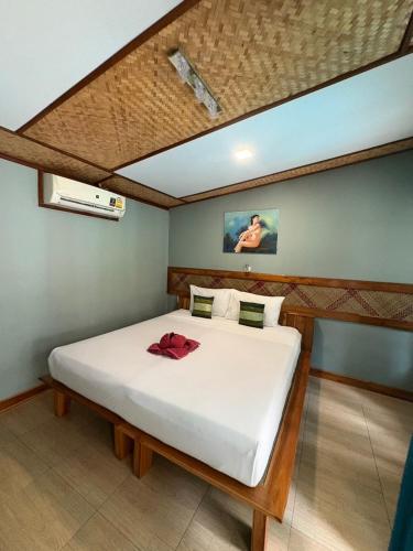 phi phi ingphu viewpoint hotel