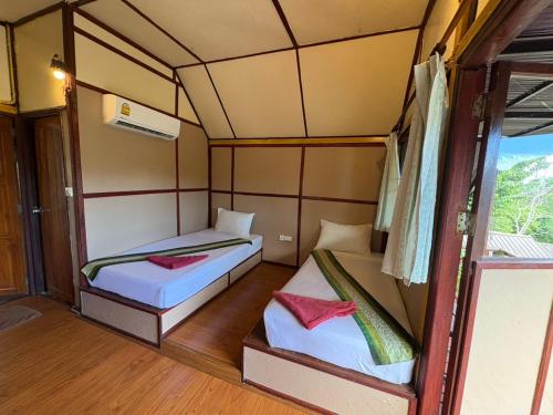 phi phi ingphu viewpoint hotel