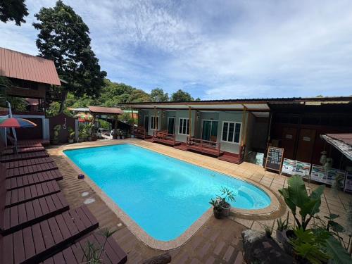 Phi Phi Ingphu Viewpoint Hotel,,3 star