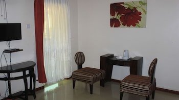 signature hotel apartments