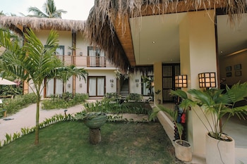 Unltd Hotel Siargao,,3 star