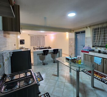lux suites vacanza homes nakuru
