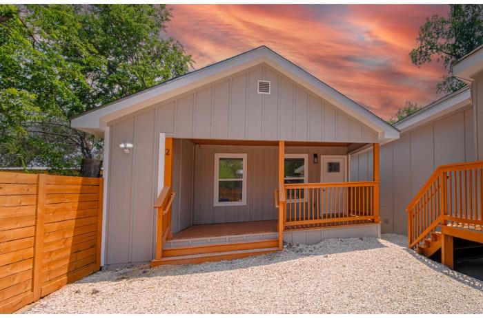 your amazing 3br 2ba downtown delight