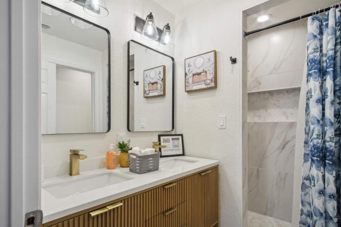 your amazing 3br 2ba downtown delight